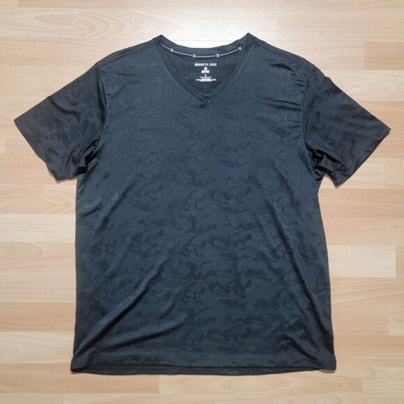 Kenneth Cole Active Black Camo Men's V-neck T-Shirt | Size: Large - Picture 1 of 14